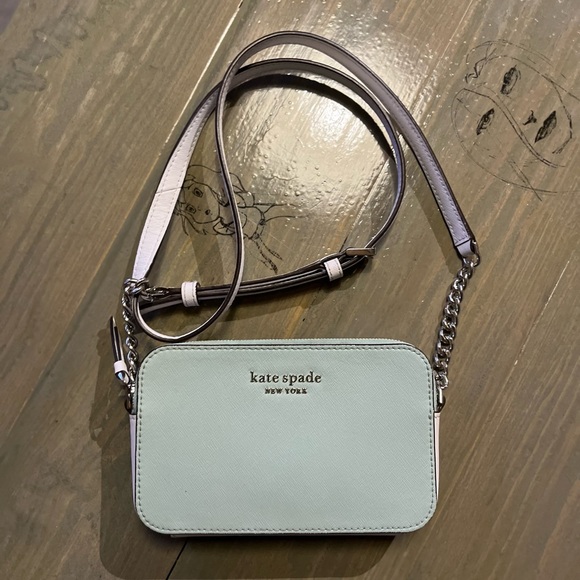 kate spade Handbags - Kate Spade Spring Meadow Multi